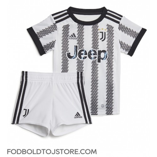 Juventus Hjemmebanesæt Børn 2022-23 Kortærmet (+ Korte bukser)